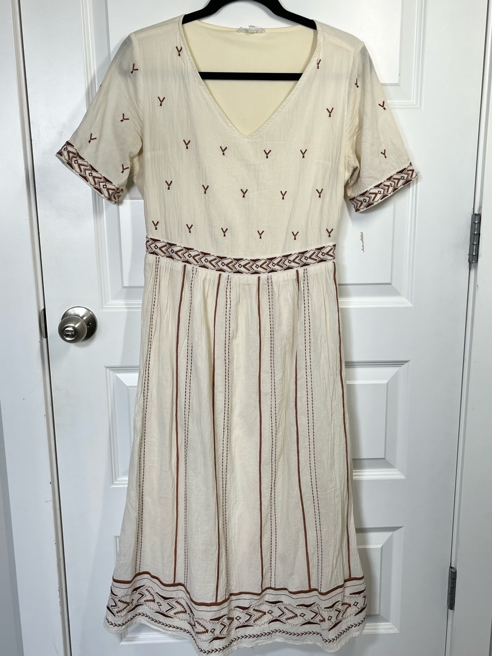 Lottie Embroidered Boho Southwestern Folk Midi Dress Small
